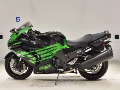 Kawasaki ZX-14RA лот № 2703 оценка 5  с аукциона в Японии 2