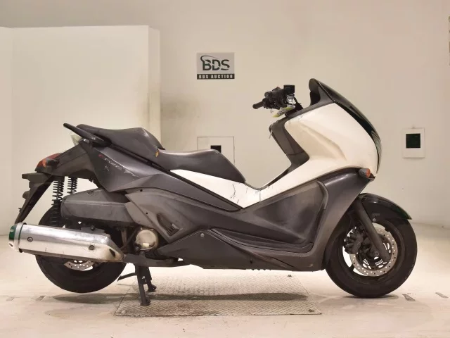 Honda PHASE лот № 0342 оценка 4  с аукциона в Японии