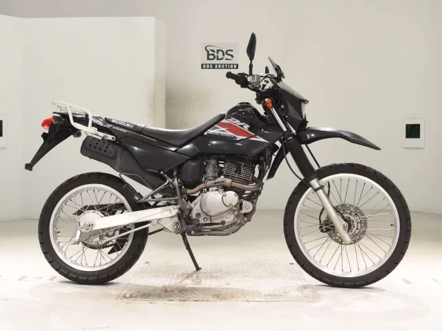 Suzuki DR200S лот № 5010 оценка 5  с аукциона в Японии