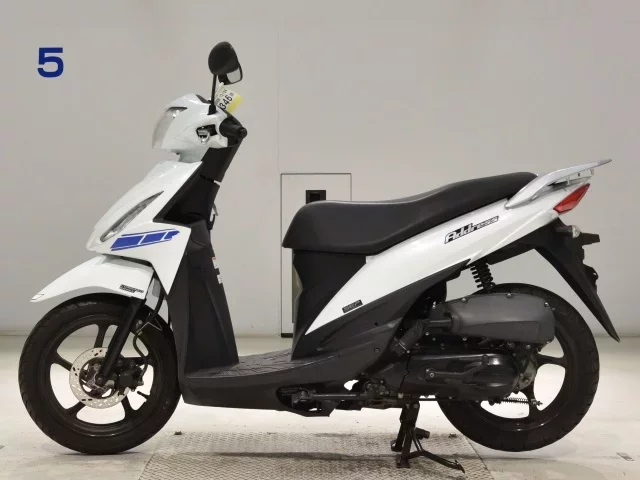 Suzuki ADDRESS110-2