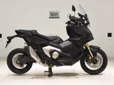 Honda X-ADV750-2