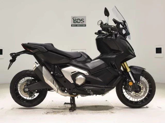 Honda X-ADV750-2