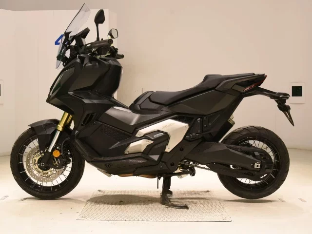 Honda X-ADV750-2