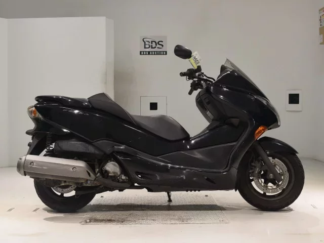 Honda FORZA Z лот № 0396 оценка 4  с аукциона в Японии