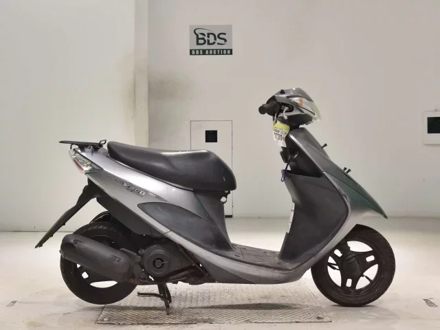 Suzuki ADDRESS V50