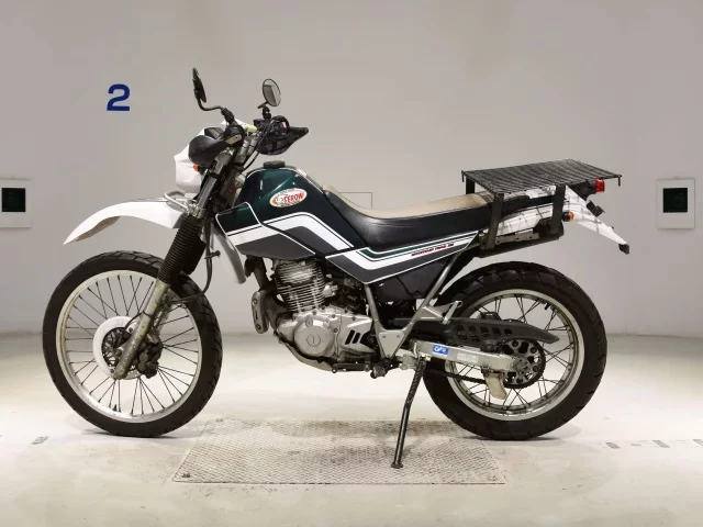 Yamaha SEROW 225-3
