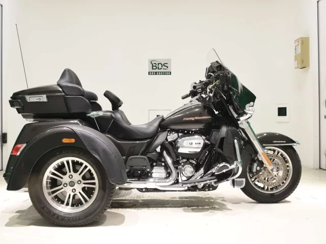 Harley-Davidson HARLEY FLHTCUTG1870 лот № 7715 оценка 4  с аукциона в Японии