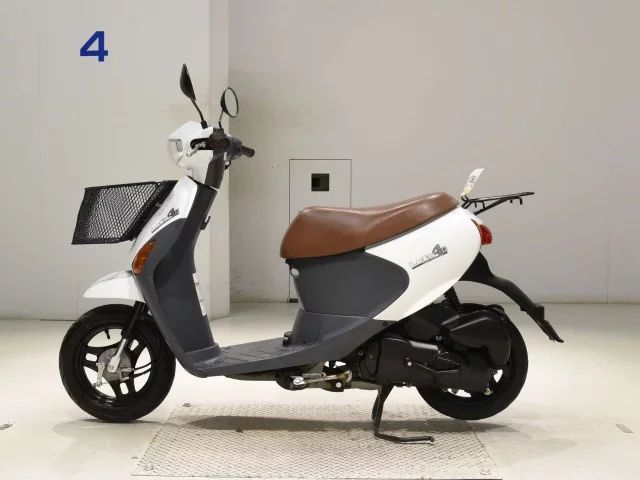 Suzuki LET S4
