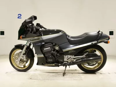 Kawasaki GPZ900R  с аукциона в Японии