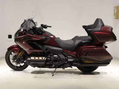 Honda GL1800 TOUR D  с аукциона в Японии