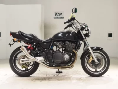 Suzuki INAZUMA 400
