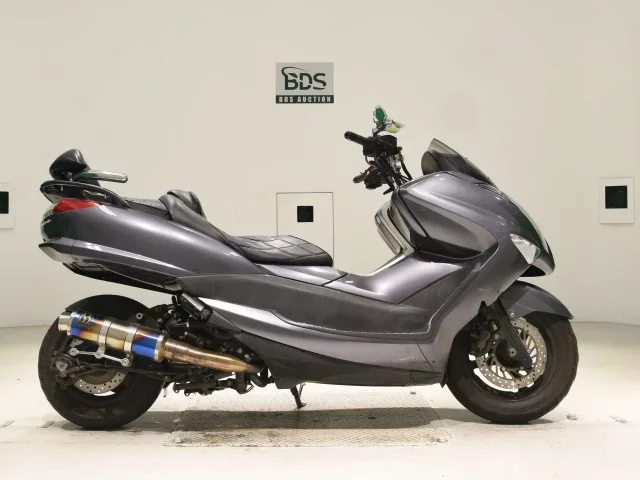 Yamaha MAJESTY 250-4 лот № 7892 оценка 4  с аукциона в Японии