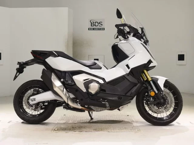 Honda X-ADV750-2 лот № 5007 оценка 7  с аукциона в Японии