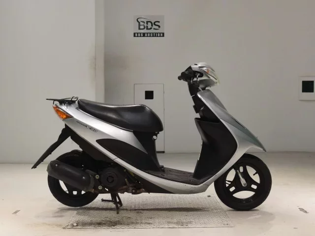 Suzuki ADDRESS V50