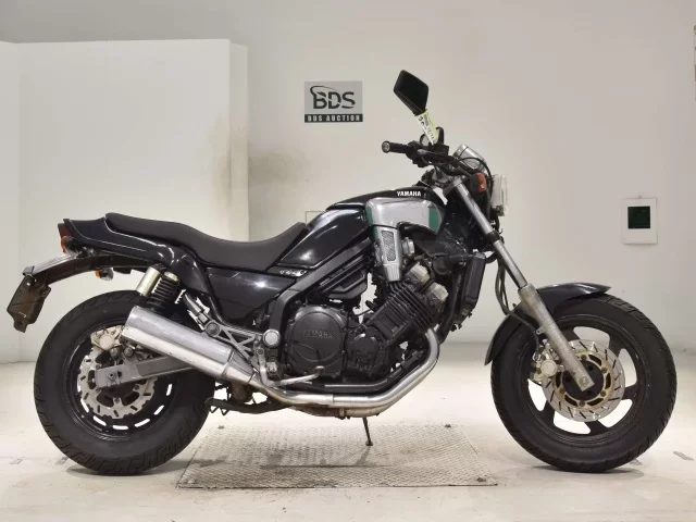 Yamaha FZX750