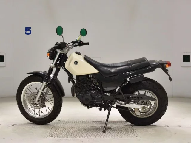 Yamaha TW225