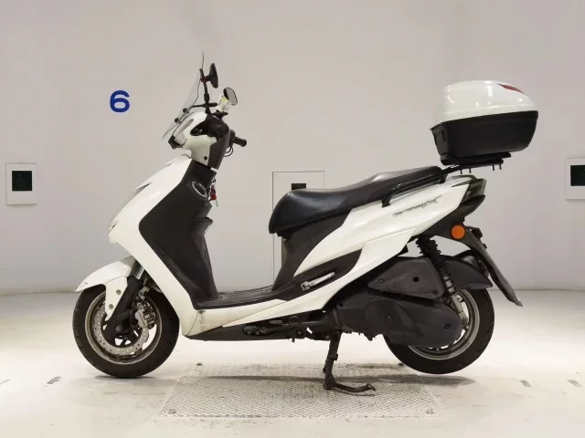 Yamaha CYGNUS 125XSR-3