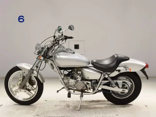 Honda MAGNA 50