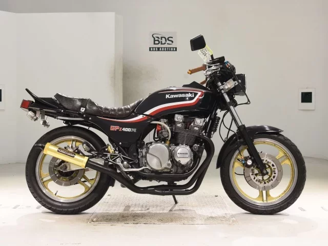 Kawasaki GPZ400