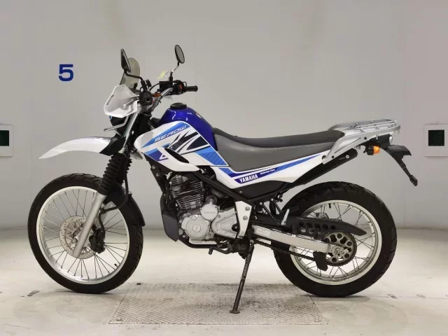 Yamaha SEROW 250-3