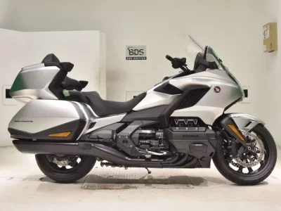 Honda GL1800 TOUR D  с аукциона в Японии