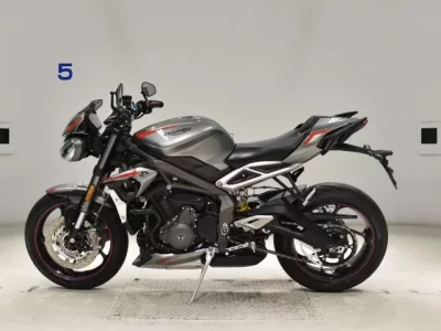 Triumph TRIUMPH STREET TRIPLE RS  с аукциона в Японии