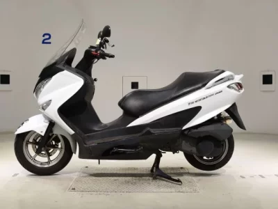 Suzuki BURGMAN200  с аукциона в Японии