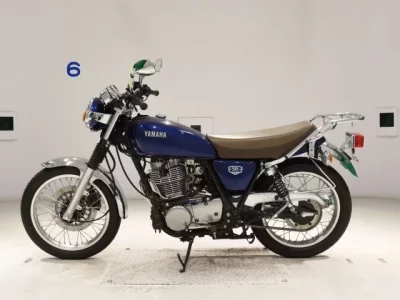 Yamaha SR400-5 лот № 5064 оценка 4  с аукциона в Японии 2