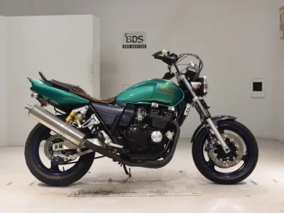 Yamaha XJR400R-3  с аукциона в Японии