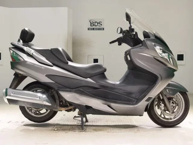 Suzuki SKYWAVE 250-3 лот № 5204 оценка 4  с аукциона в Японии