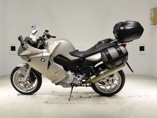 BMW BMW F800ST