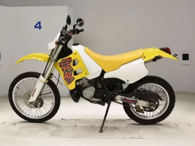 Suzuki TS200R