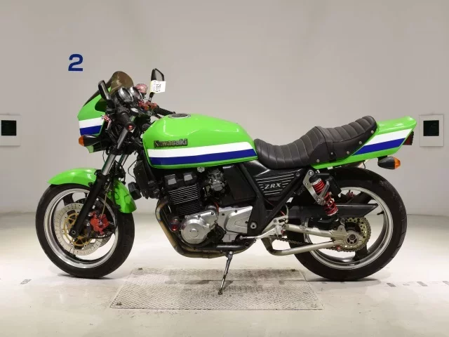 Kawasaki ZRX400