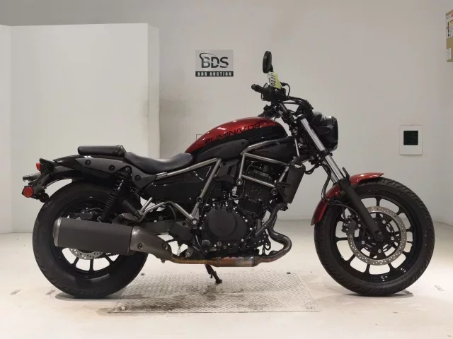 Kawasaki ELIMINATOR 400-3