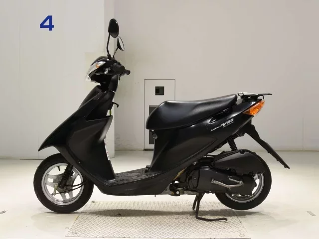 Suzuki ADDRESS V50