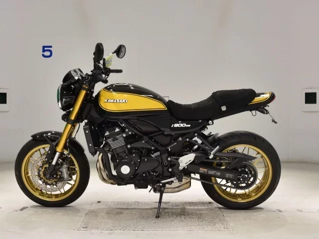 Kawasaki Z900RS SE