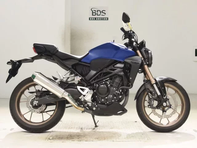 Honda CB250RA лот № 5324 оценка 5  с аукциона в Японии