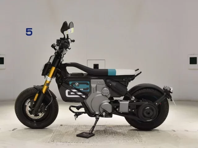 Other BMWCE02