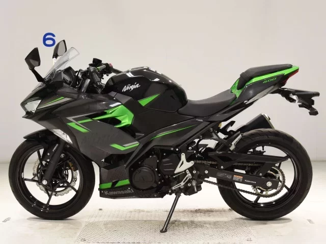Kawasaki NINJA400-2