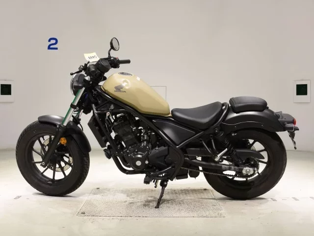 Honda REBEL
