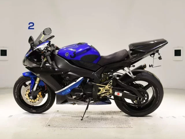 Yamaha YZF-R1