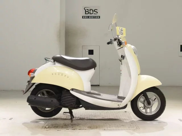 Honda CREA SCOOPY