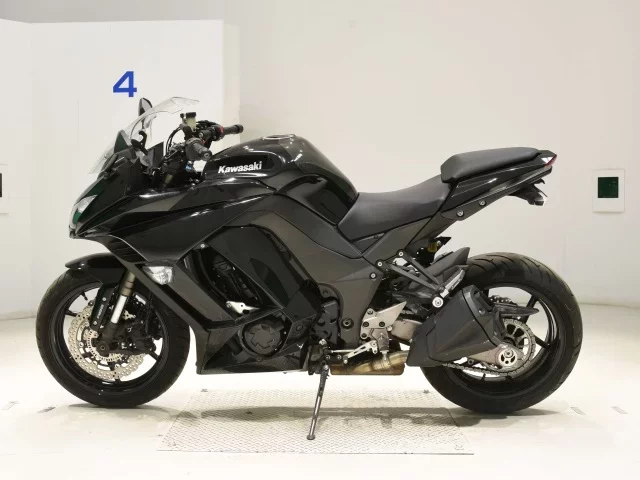 Kawasaki Z1000SXA