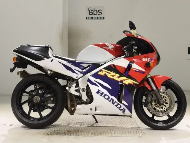 Honda RVF400