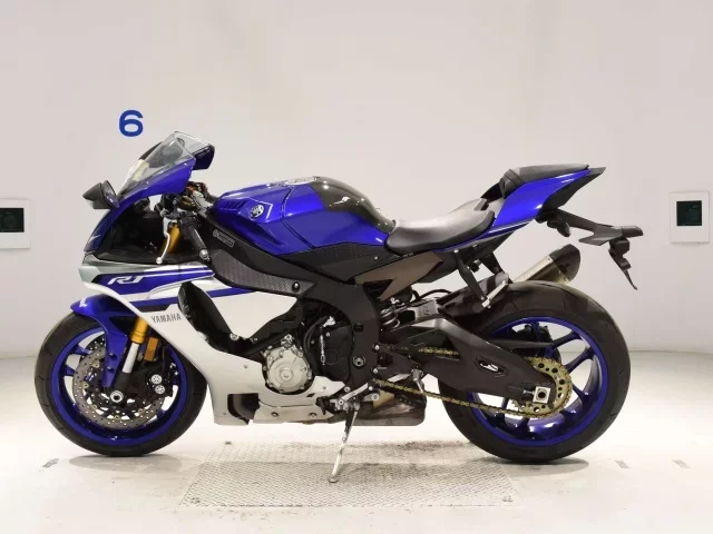 Yamaha YZF-R1