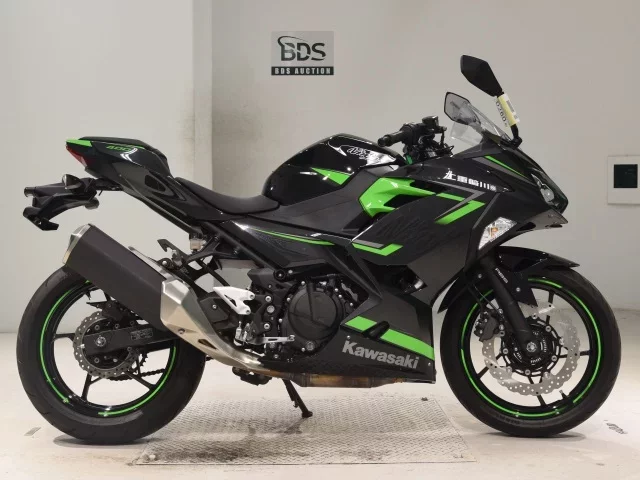 Kawasaki NINJA400-2