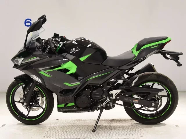 Kawasaki NINJA400-2