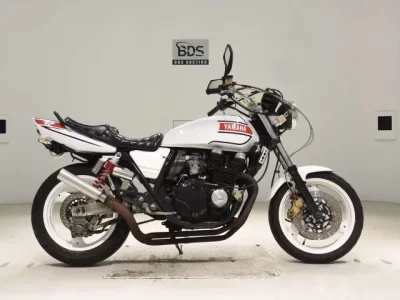 Yamaha XJR400R-2