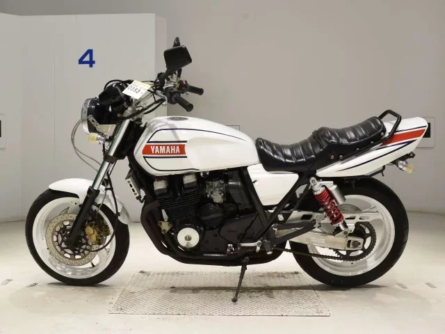 Yamaha XJR400R-2