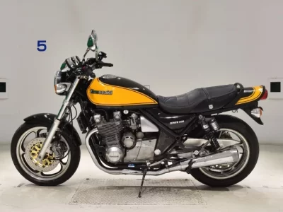 Kawasaki ZEPHYR1100  с аукциона в Японии